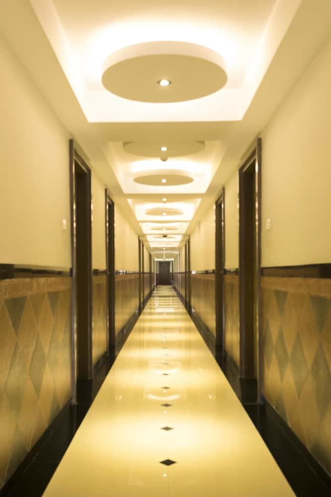 Clinton Park Inn Velánganni Kültér fotó