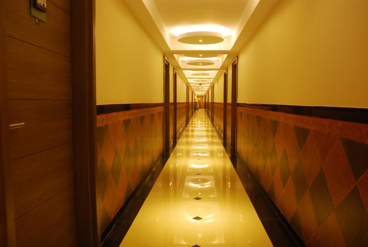 Clinton Park Inn Velánganni Kültér fotó